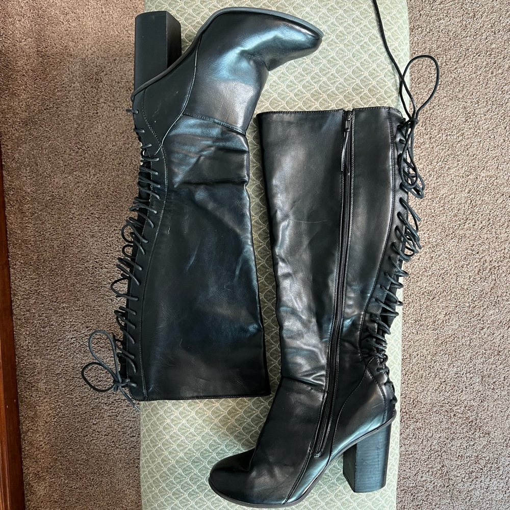 Torrid black lace-up back knee high heeled boots size women’s US 10